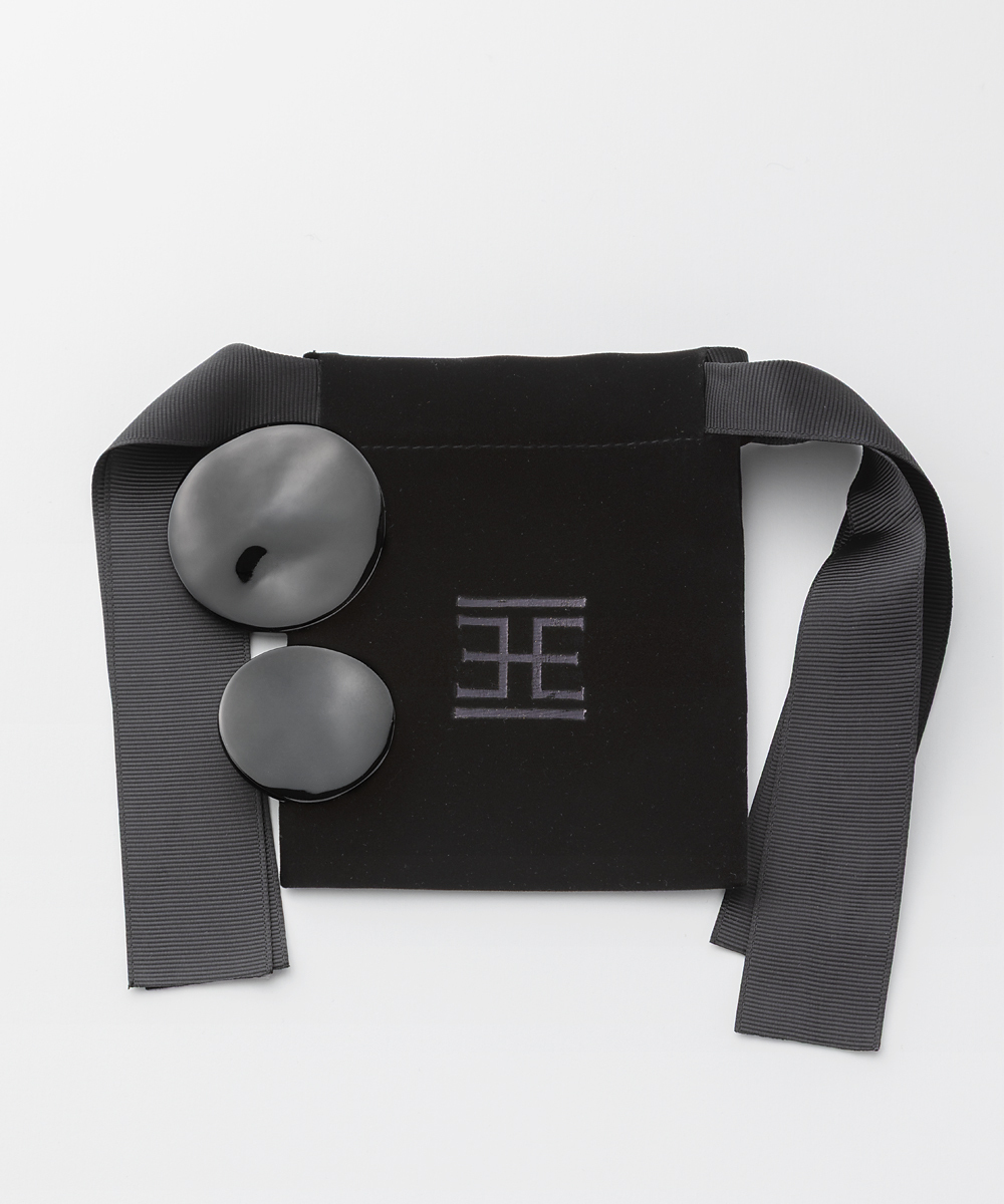 EAUVIRE ウェイビーブローチ ダークグレー