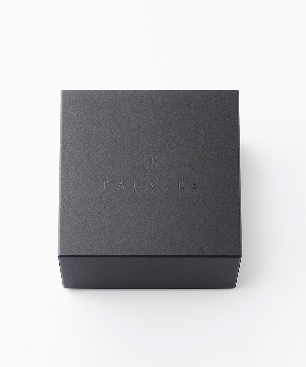 EAUVIRE マグネット付きスパンコールコサージュ ブラック