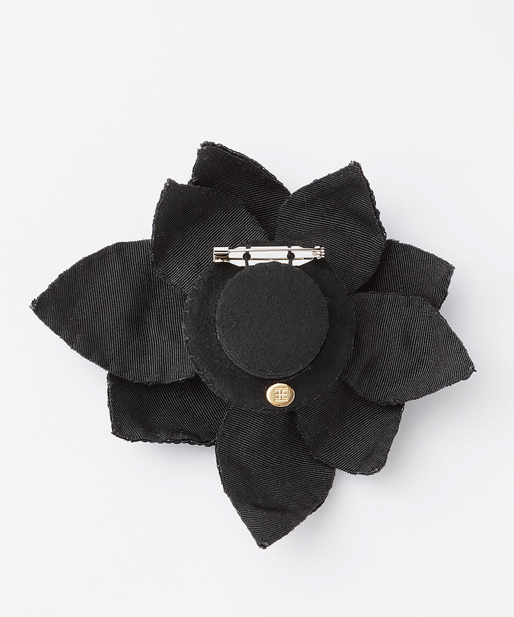 EAUVIRE マグネット付きスパンコールコサージュ ブラック