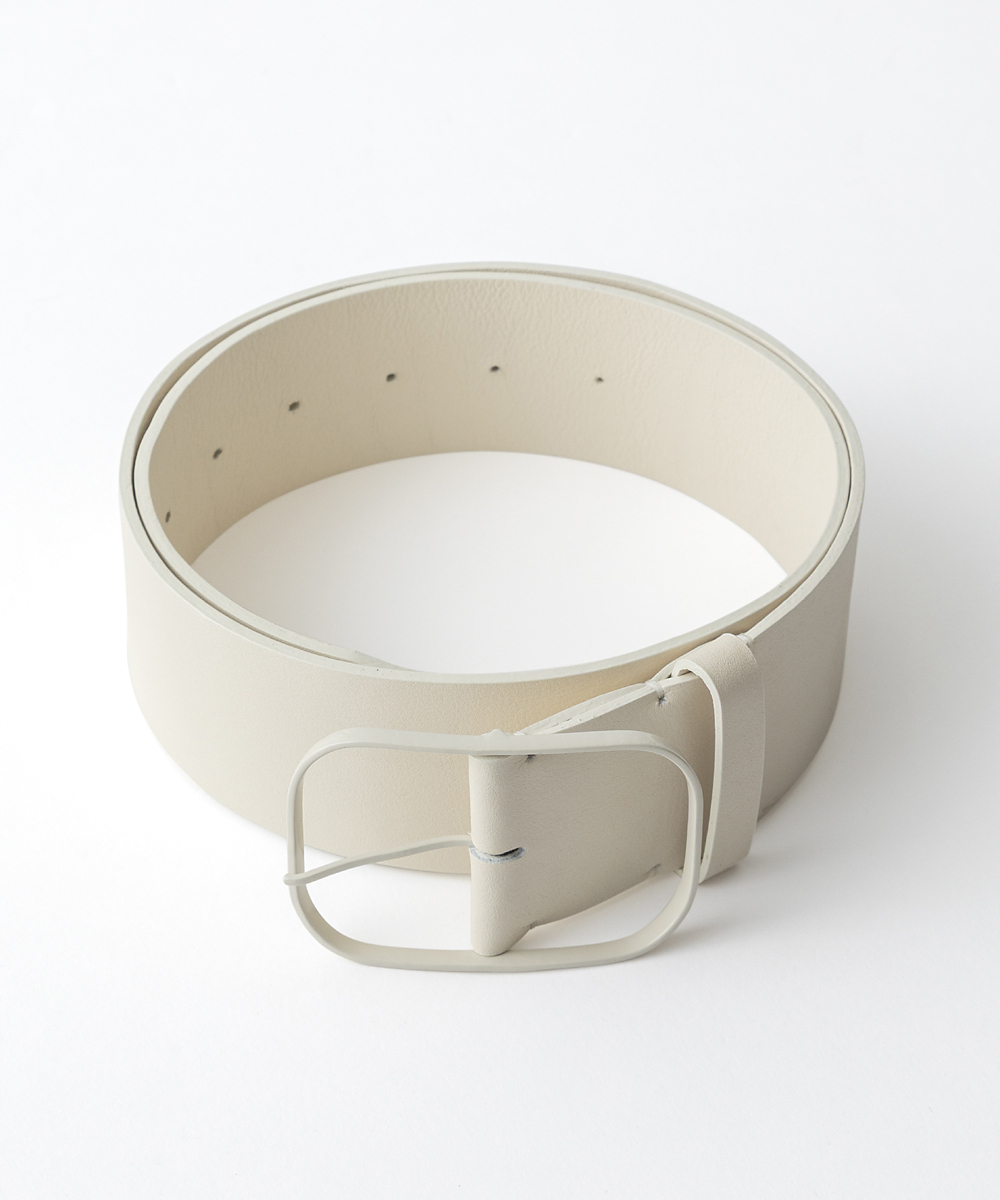 オーバルバックルベルト