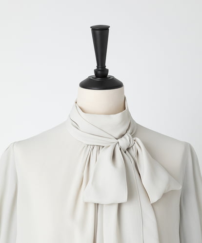 EAUVIRE ボウタイブラウス ベージュ