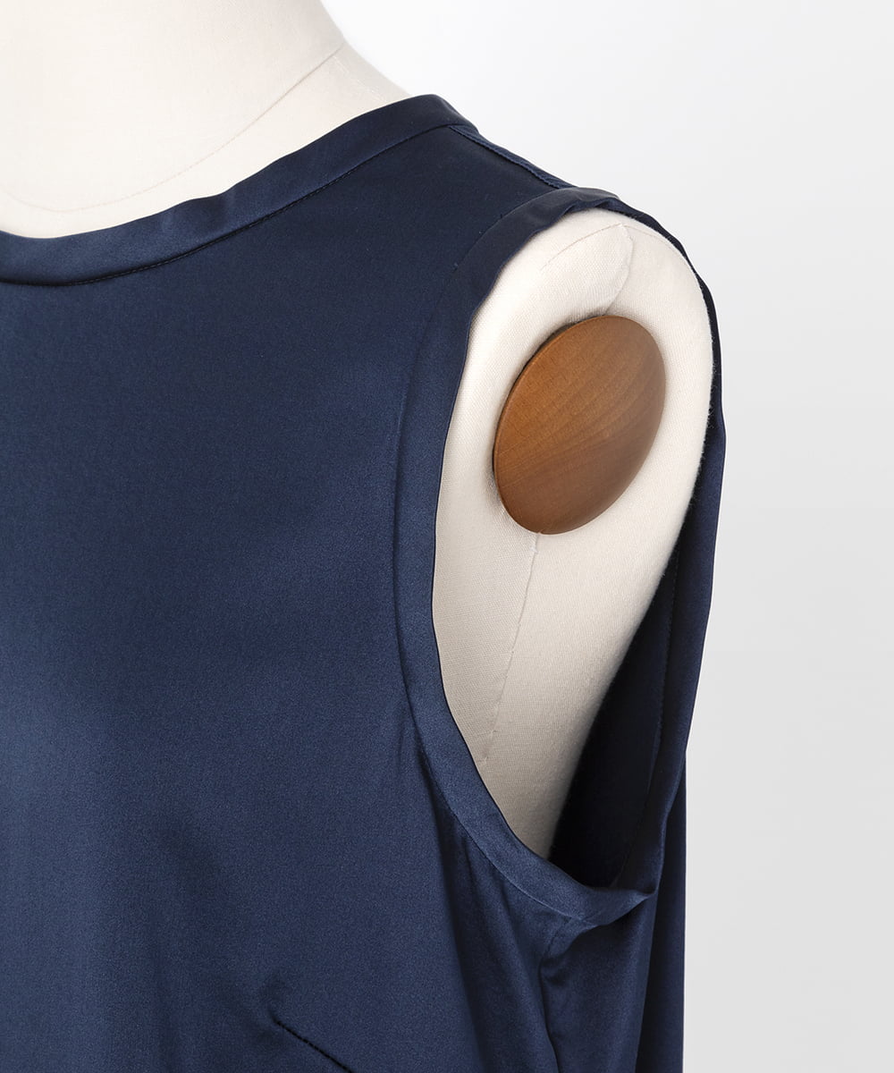 EAUVIRE ウォッシャブルシルクノースリーブブラウス ネイビー