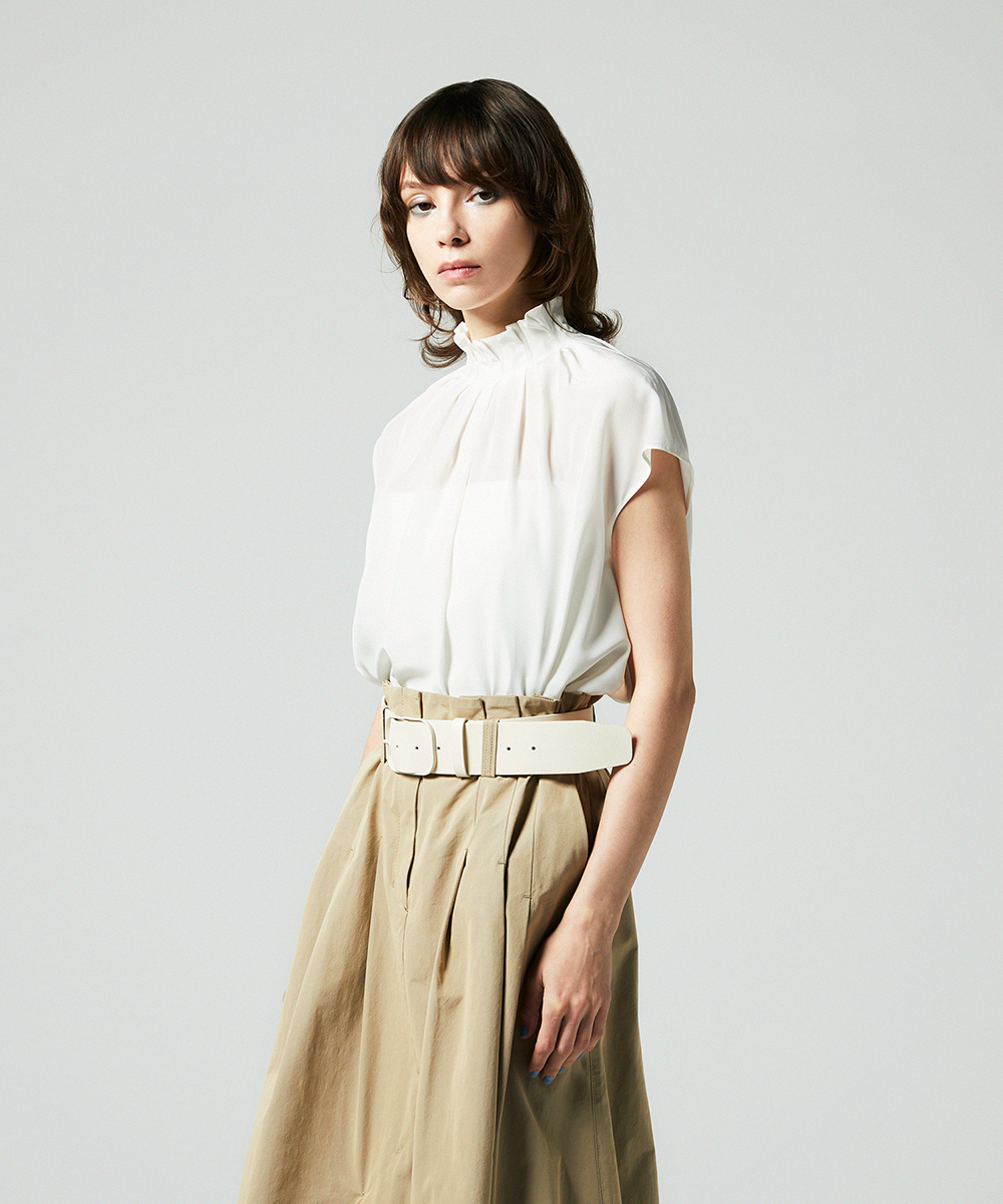 EAUVIRE タックハイネックブラウス ホワイト