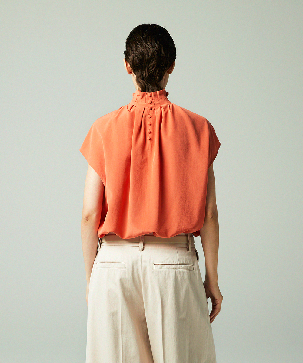 EAUVIRE タックハイネックブラウス ホワイト