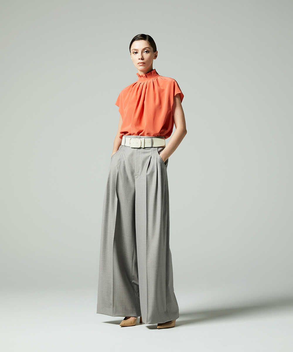 EAUVIRE タックハイネックブラウス ホワイト