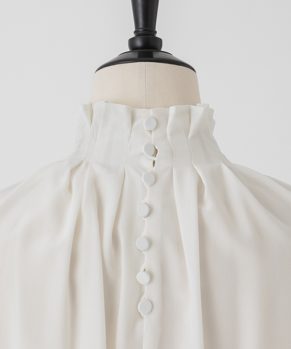 EAUVIRE タックハイネックブラウス ホワイト