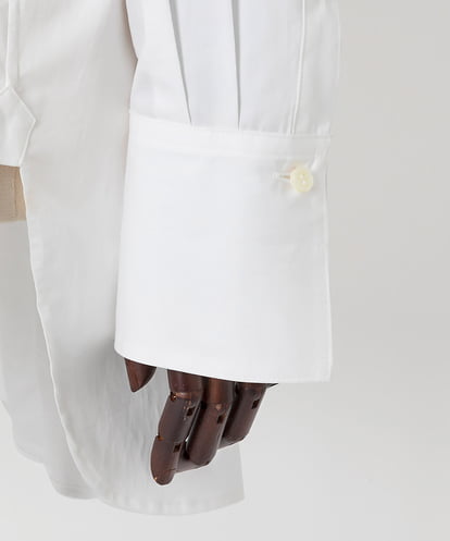 EAUVIRE スロートタブ付きシャツ ホワイト