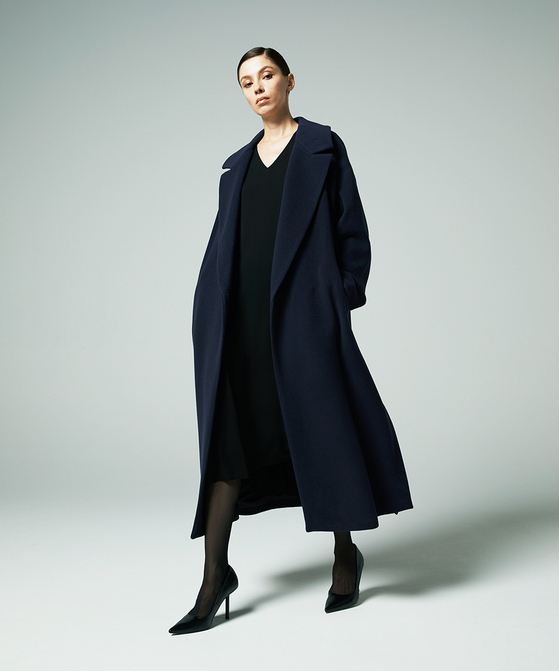 EAUVIRE Vネックフレアードレス ブラック