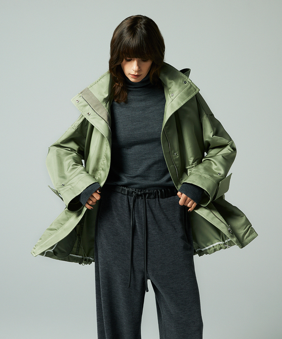 EAUVIRE 30ゲージタートルネックプルオーバー ライトブルー