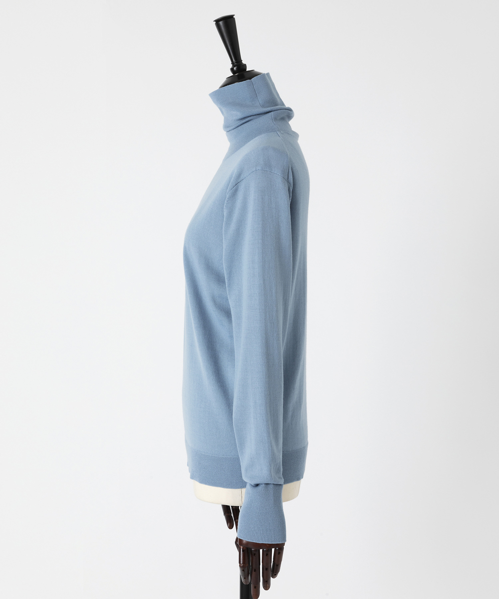 EAUVIRE 30ゲージタートルネックプルオーバー ライトブルー