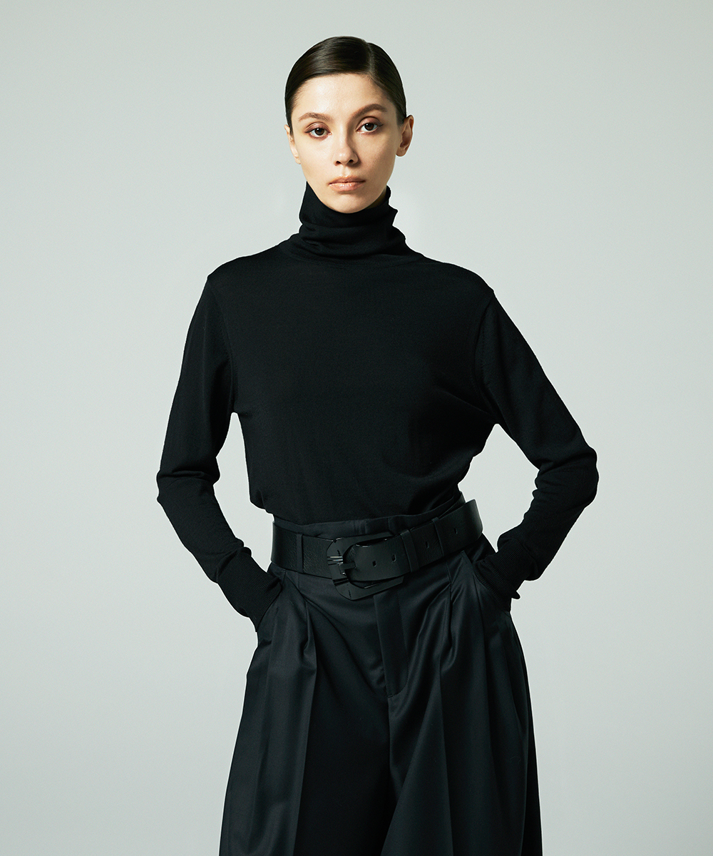 EAUVIRE 30ゲージタートルネックプルオーバー ブラック