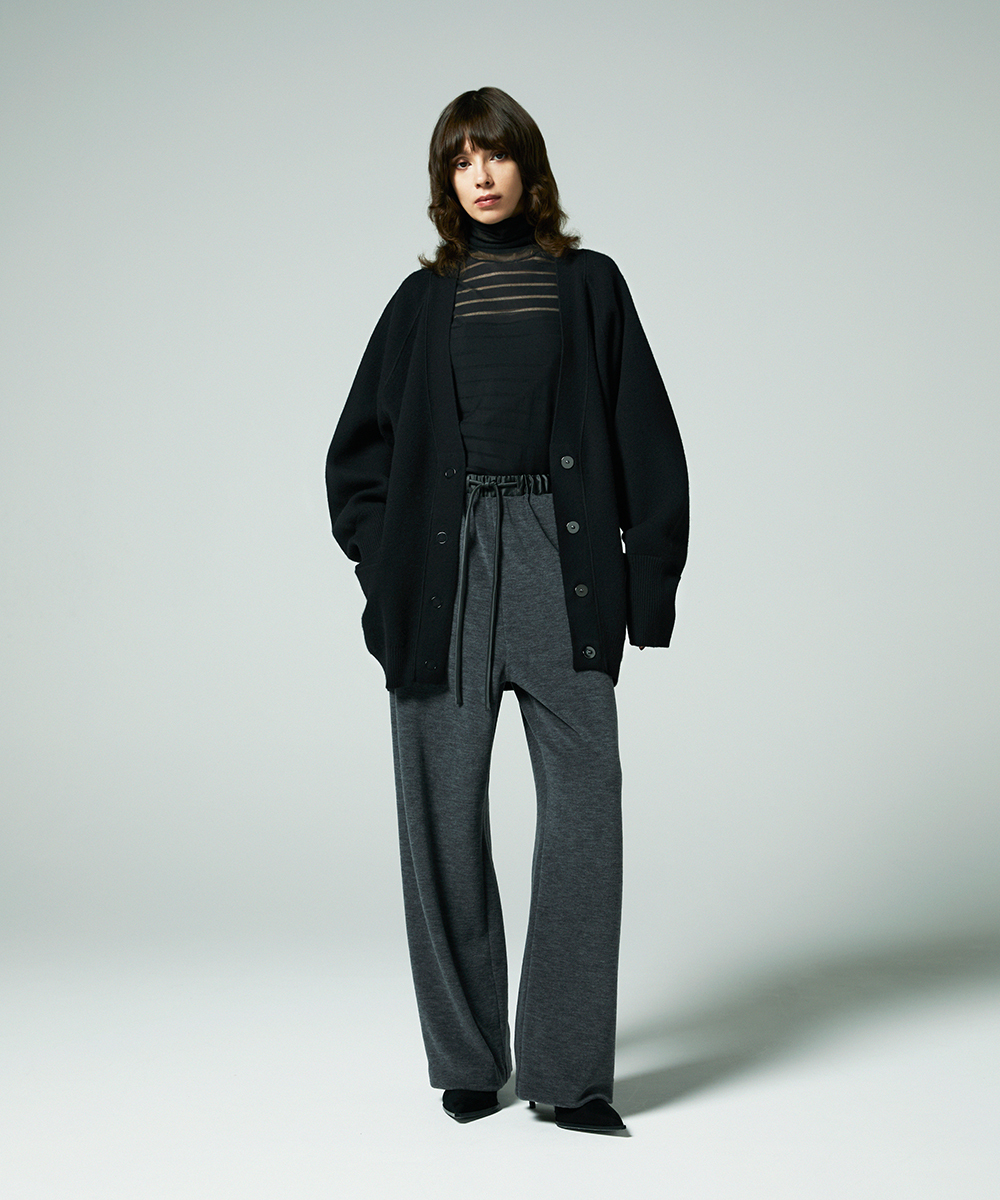 EAUVIRE シアーボーダータートルネックニットプルオーバー ブラック