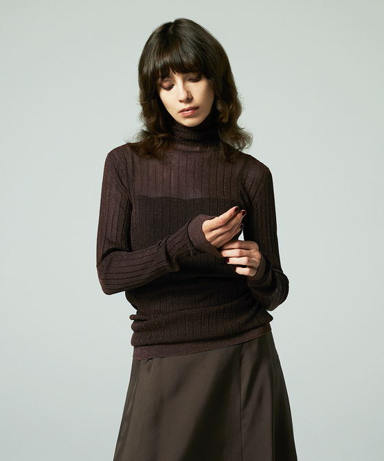 シアーラメタートルネックニットプルオーバー