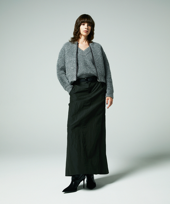 EAUVIRE フィルムラメVネックベスト シルバー