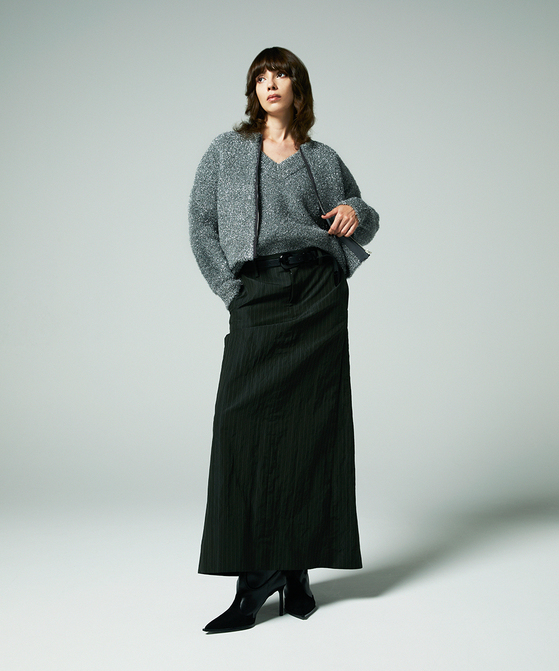 EAUVIRE フィルムラメVネックベスト シルバー