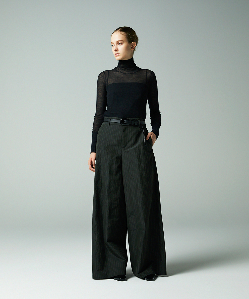 EAUVIRE シアーカシミヤタートルネック ブラック