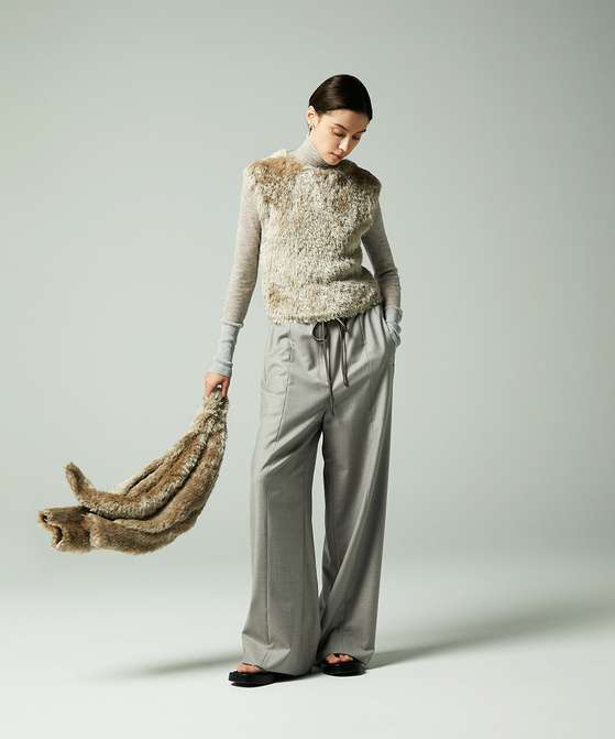 EAUVIRE シルクファーフレンチスリーブニット オフホワイト