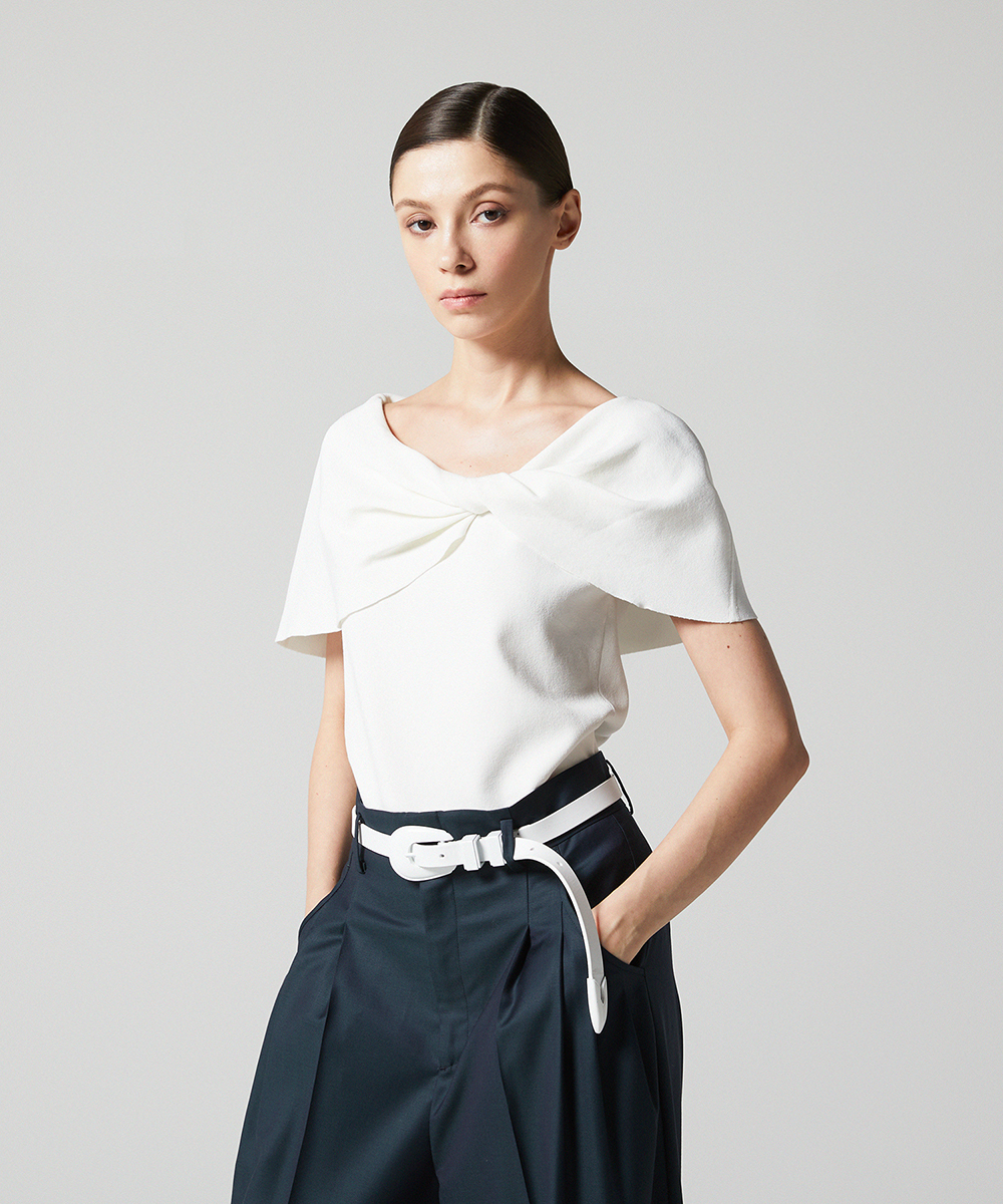 ツイストケーププルオーバー