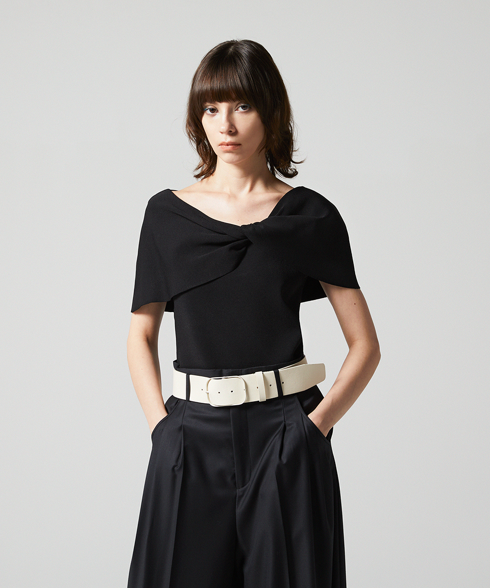 EAUVIRE ツイストケーププルオーバー ブラック