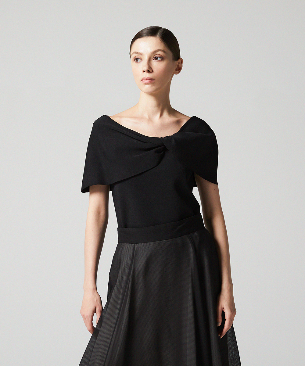 EAUVIRE ツイストケーププルオーバー ブラック