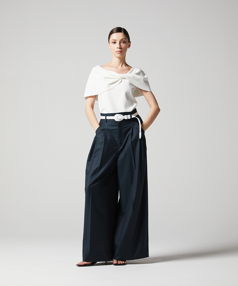 EAUVIRE ツイストケーププルオーバー ブラック