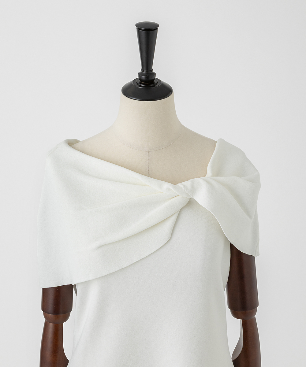 EAUVIRE ツイストケーププルオーバー ブラック