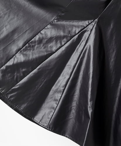 EAUVIRE レザーライクタフタボリュームスカート ブラック