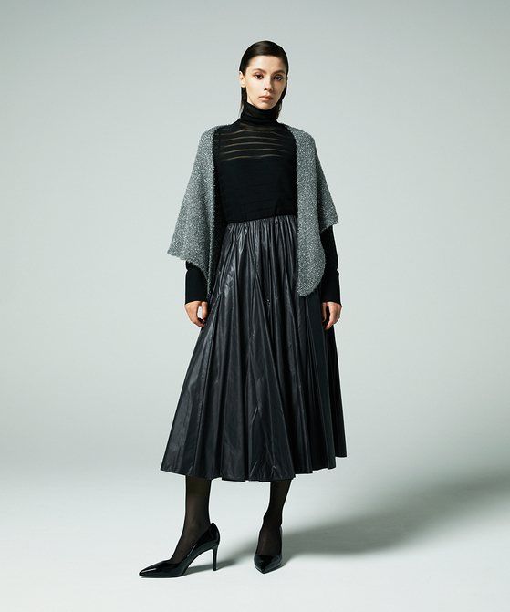 EAUVIRE レザーライクタフタボリュームスカート ブラック