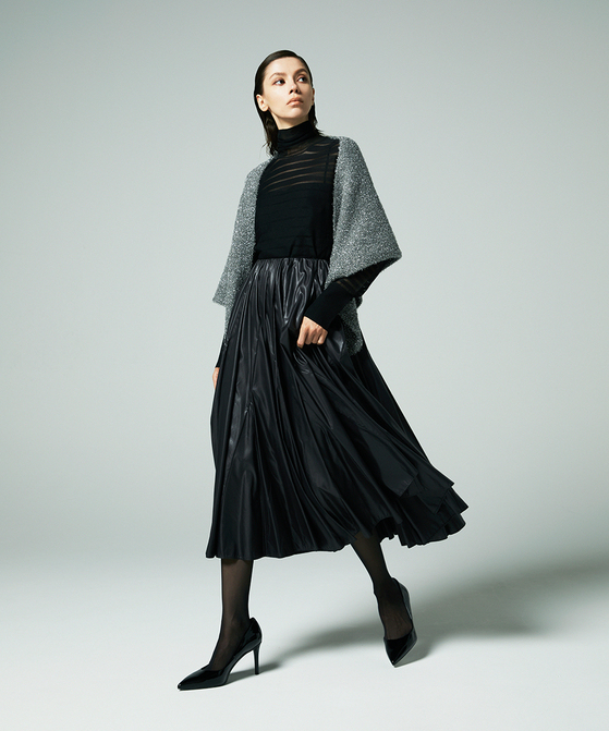 EAUVIRE レザーライクタフタボリュームスカート ブラック