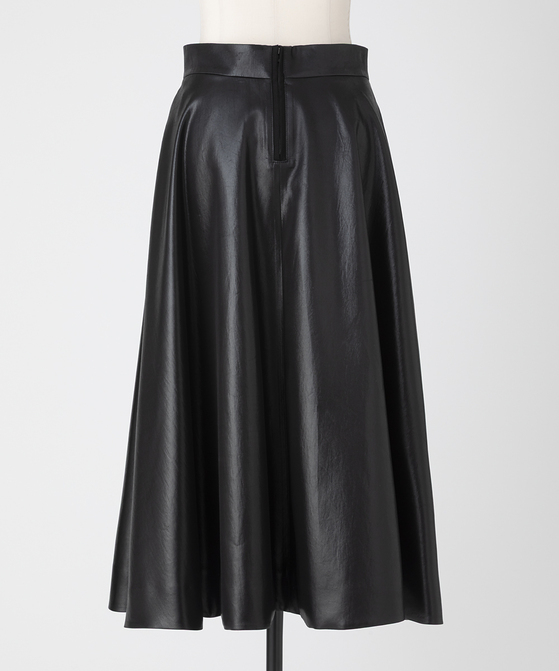 EAUVIRE グロッシーサテンフレアスカート ブラック