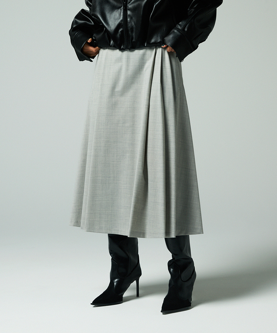 ソフトプリーツロングスカート