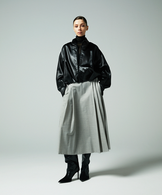 EAUVIRE ソフトプリーツロングスカート ライトグレー