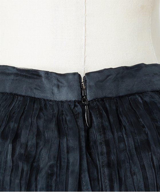EAUVIRE ランダムプリーツエアリースカート ブラック