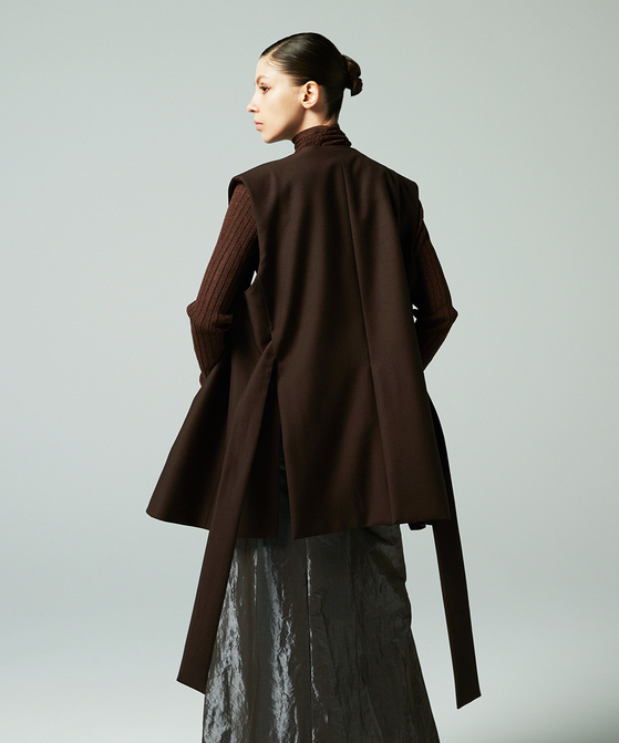 EAUVIRE ノーカラージレ ブラック