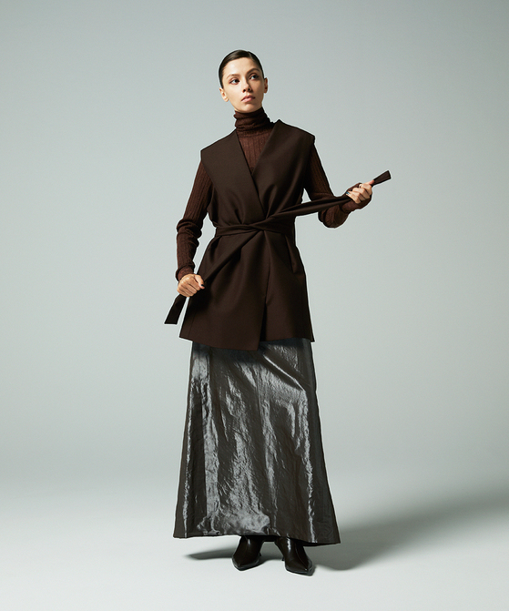 EAUVIRE ノーカラージレ ブラック