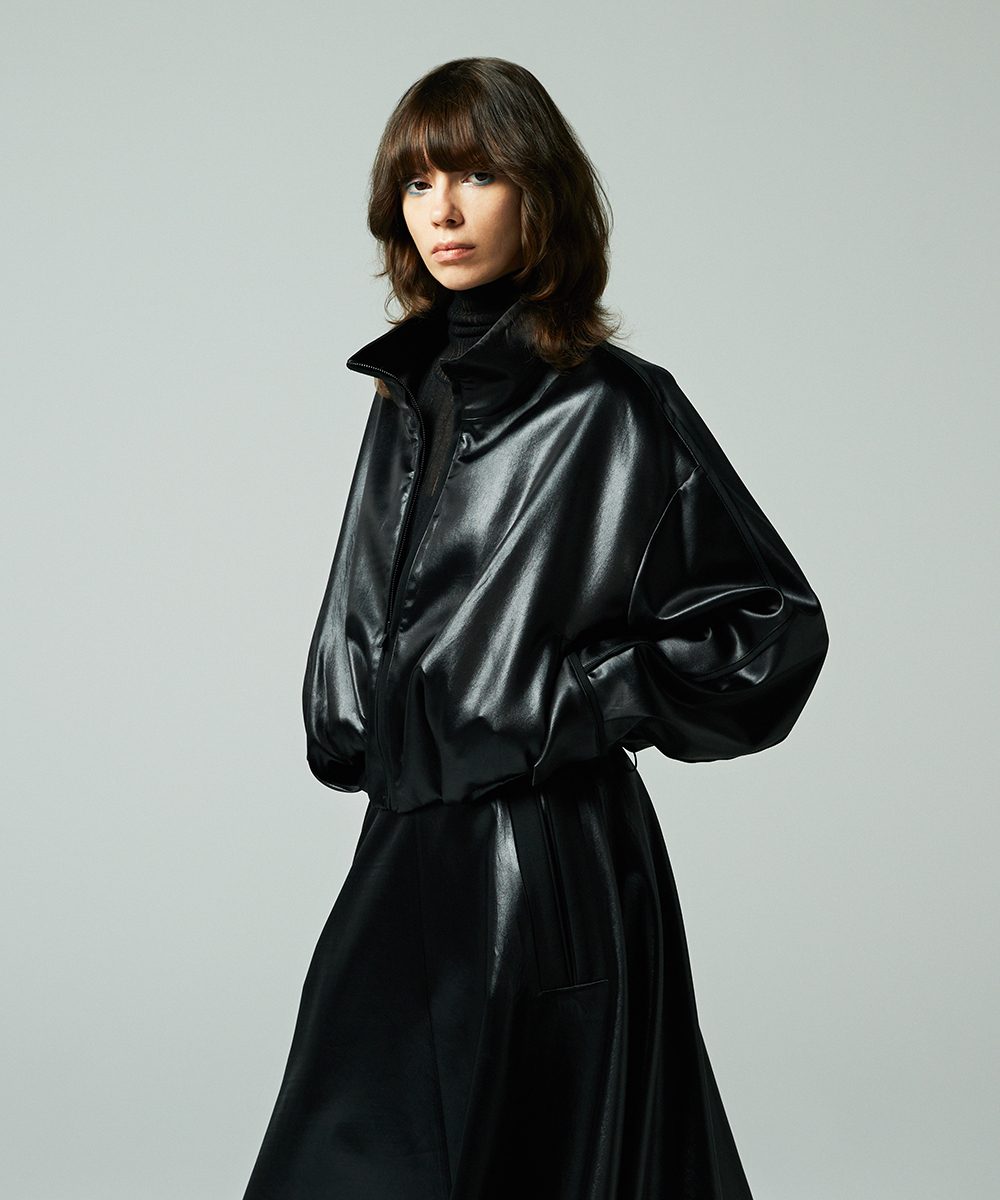 EAUVIRE グロッシーサテンブルゾン ブラック