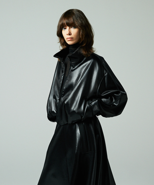 グロッシーサテンブルゾン