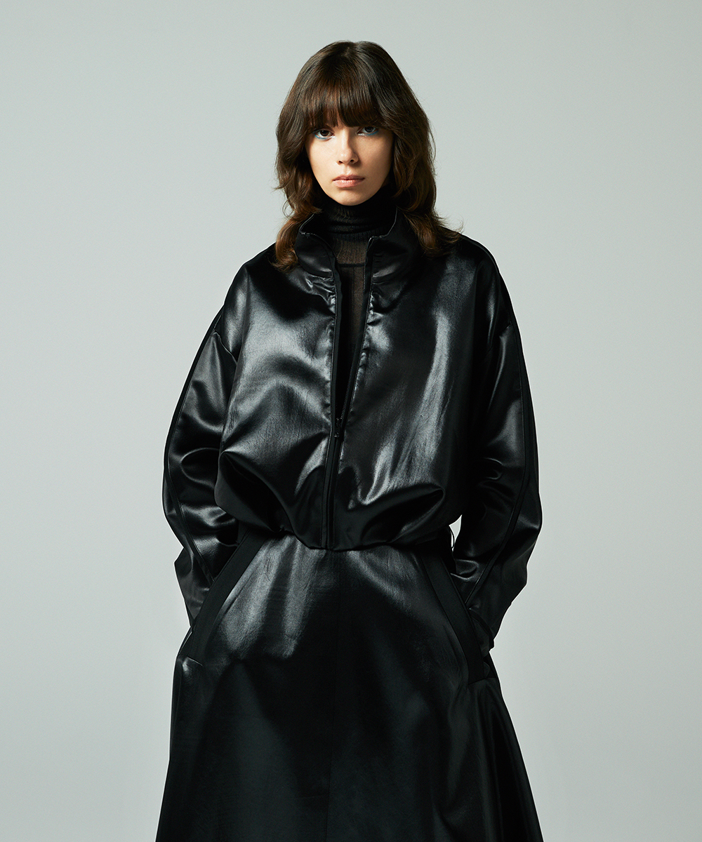 EAUVIRE グロッシーサテンブルゾン ブラック