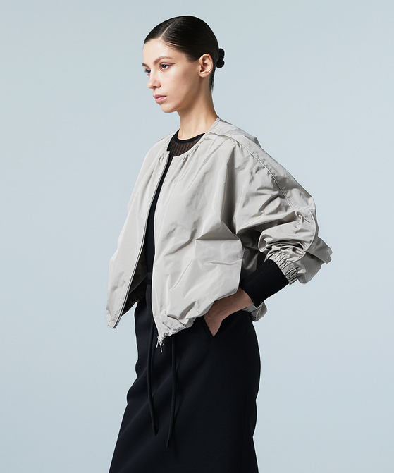 EAUVIRE ライトウエイトブルゾン ベージュ