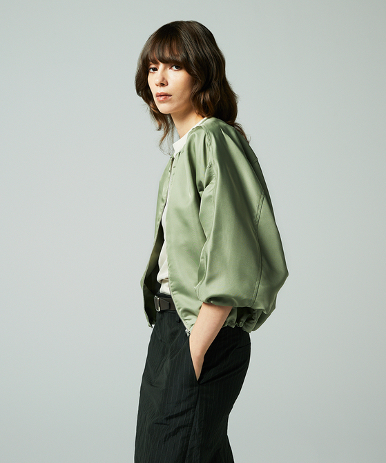 EAUVIRE ノーカラーショートブルゾン ライトグレー