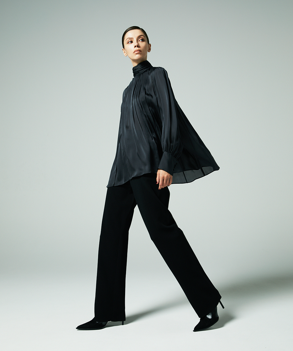 EAUVIRE シルエットパンツ カーキ