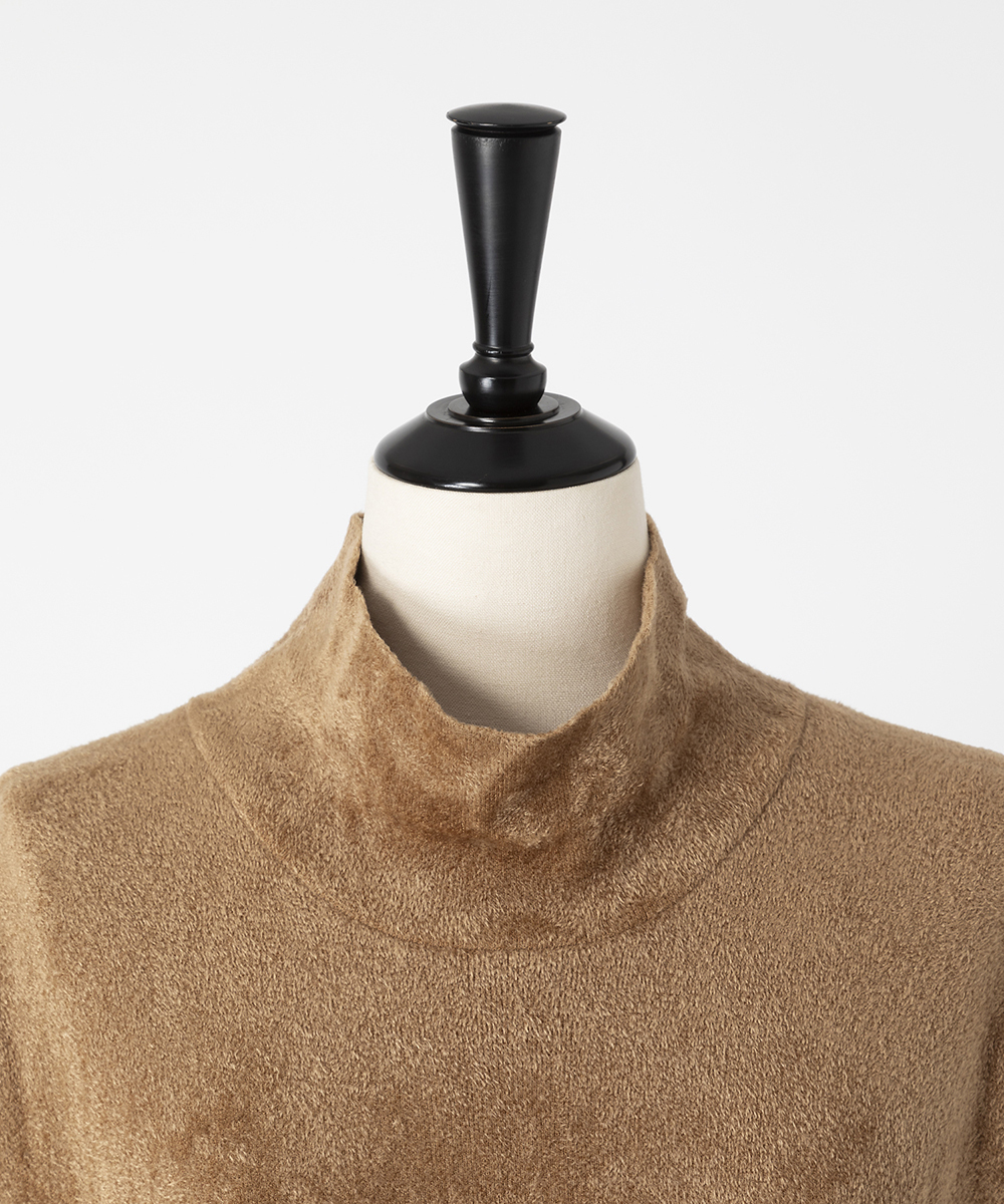 EAUVIRE ハイネックニットドレス ベージュ