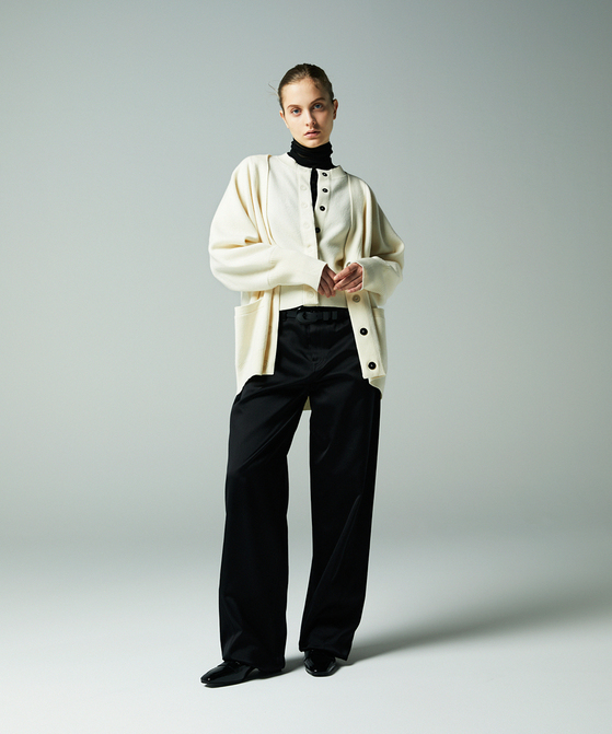 EAUVIRE ミラノリブVネックカーディガン ブラック