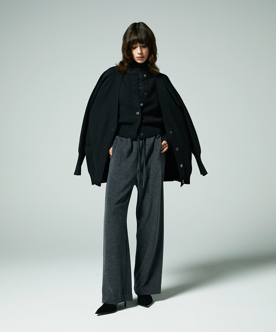 EAUVIRE ミラノリブクロップドカーディガン ブラック