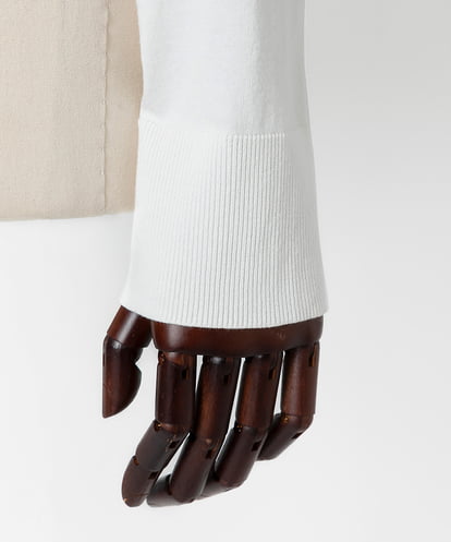 EAUVIRE シアー付属付きクルーネックカーディガン ホワイト