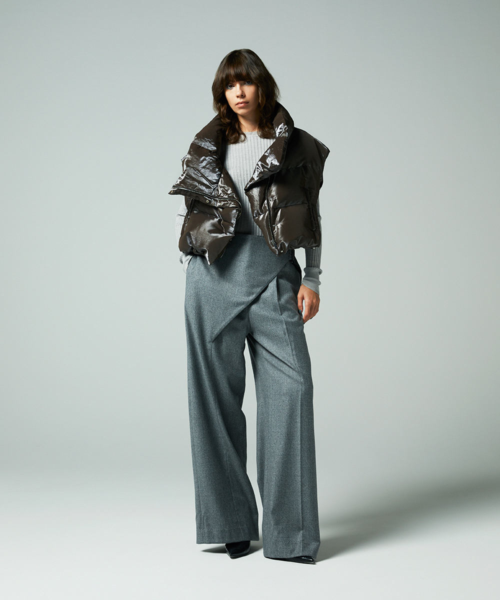 EAUVIRE シャイニーダウンジレ ブラウン