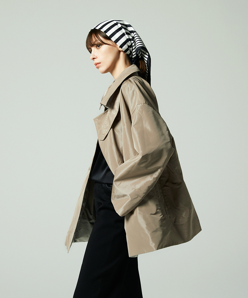 EAUVIRE リバーシブルタフタハーフコート ブラック／グレージュ